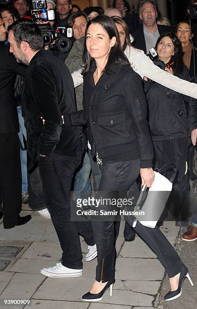Mary McCartney and Simon Aboud arrive for the turning on of the Christmas Lights at the Stella McCartney store on November 23, 2009 in London,...