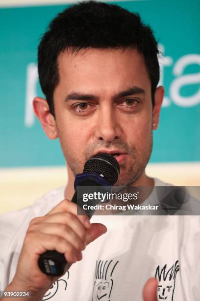 Bollywood actor Aamir Khan attends the launch of Pantaloons '3 Idiots' T-shirt Collection held at Phoenix Mall on December 4, 2009 in Mumbai, India.