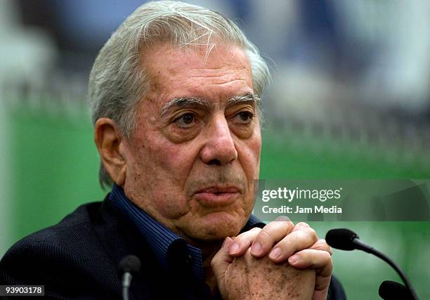 Peruvian Writer 1,810 International Book Fair Guadalajara Stock Photos, High-Res ...