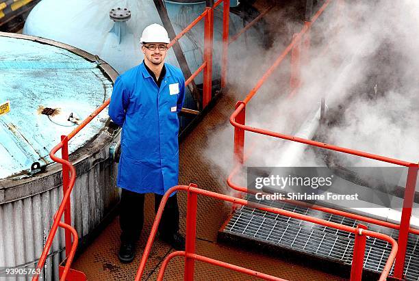 Cod Line Factory Cod Liver Oil Processing Photos and Premium High Res Pictures - Getty ...