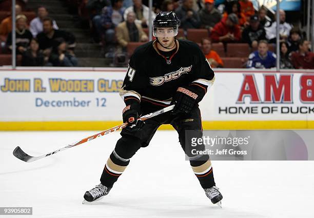 Joffrey Lupul of the Anaheim Ducks skates against the Tampa Bay Lightning at the Honda Center on November 19, 2009 in Anaheim, California.