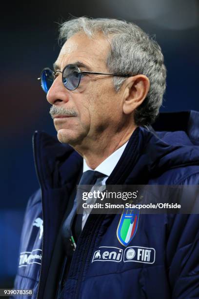 Italy team doctor Enrico Castellacci looks on during the international friendly match between Italy and Argentina at the Etihad Stadium on March 23,...