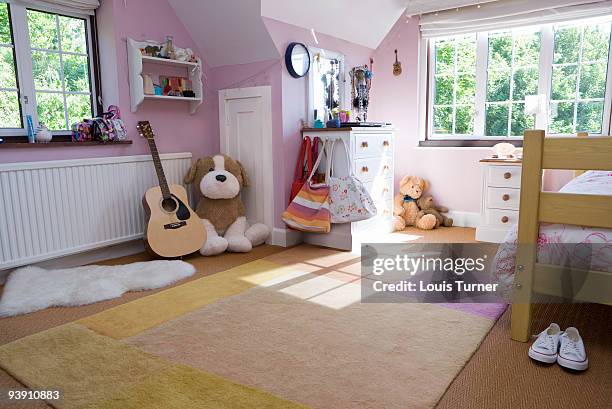 tidy room - child's bedroom stock-fotos und bilder