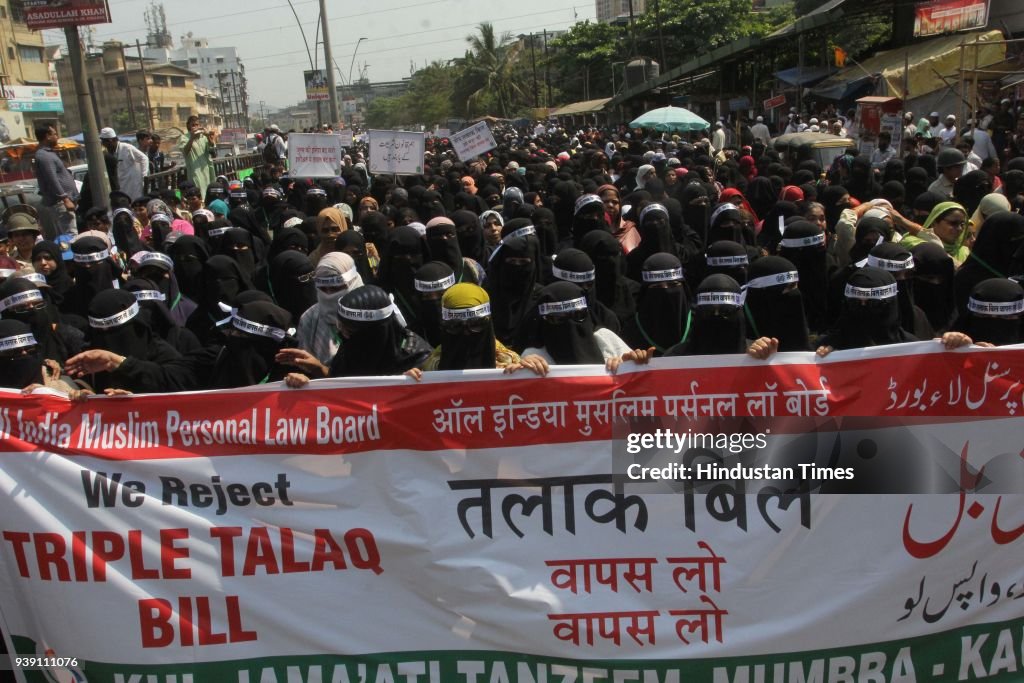 Muslim Women Protest In Huge Numbers Against Triple Talaq Bill In Thane