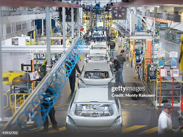 car plant production line from above - bilindustri bildbanksfoton och bilder