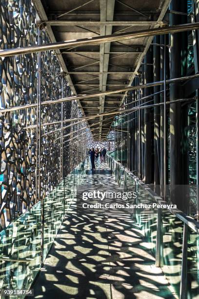 mucem contemporary architecture in marseille - mucem marseille photos et images de collection