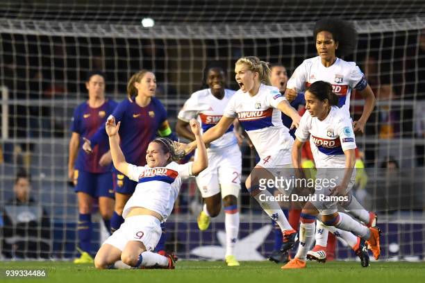 Eugénie Le Sommer of Olympique Lyon celebrates her goal during the UEFA Women's Champions League Quarter Final 2nd Leg between FC Barcelona Women v...