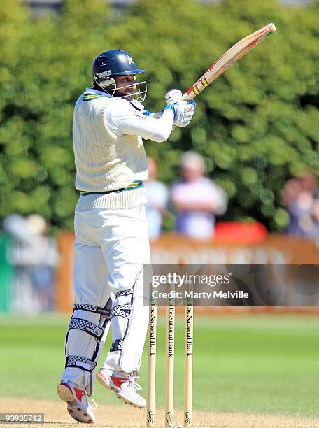 Shoaib Malik of Pakistan bats during day three of the Second Test match between New Zealand and Pakistan at Basin Reserve on December 5, 2009 in...