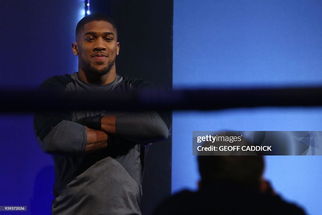 BOX-HEAVY-GBR-NZL-WBA-IBF-WBO-JOSHUA-PARKER