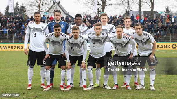 The starting Team, 1st row Aymen Barkok, Dzenis Burnic, Maximilian Mittelstaedt, Robin Hack, Patrick Kammerbauer, 2nd row Sidney Friede, Phillip...