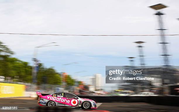 Jamie Whincup drives the Team Vodafone Ford during race 25 for the Sydney 500 Grand Finale, which is round 14 of the V8 Supercar Championship Series,...