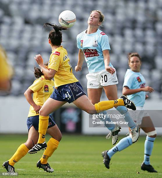 Trudy Camilleri of the Mariners and Kylie Ledbrook of Sydney contest a high ball during the round 10 W-League match between the Central Coast...