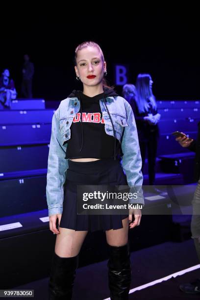 Serenay Sarikaya attends the Sudi Etuz show during Mercedes-Benz Istanbul Fashion Week on March 29, 2018 in Istanbul, Turkey.