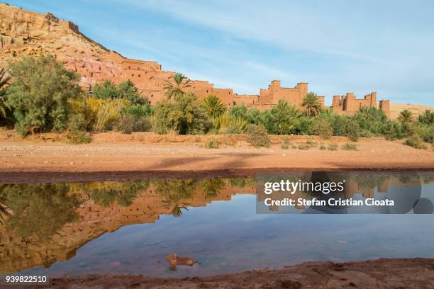 ksar of ait ben haddou, morocco, africa - wonder film 2017 stockfoto's en -beelden