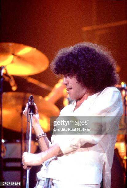 Singer Dan McCafferty of Nazareth performing at the Auditorium Theater in Chicago, Illinois, April 22, 1977.