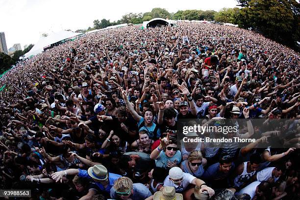 General view of the crowd during Homebake 2009 in the Domain on December 5, 2009 in Sydney, Australia.