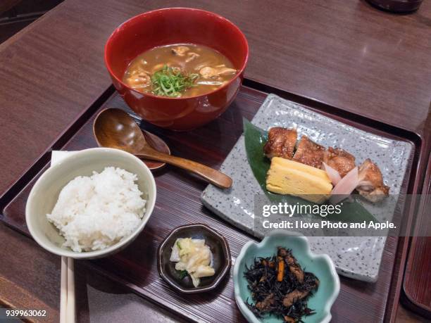 curry udon set meal for lunch - カレーうどん ストックフォトと画像