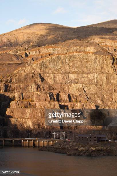 dinorwic quarry, llyn peris, snowdonia, wales - dinorwic quarry stock pictures, royalty-free photos & images