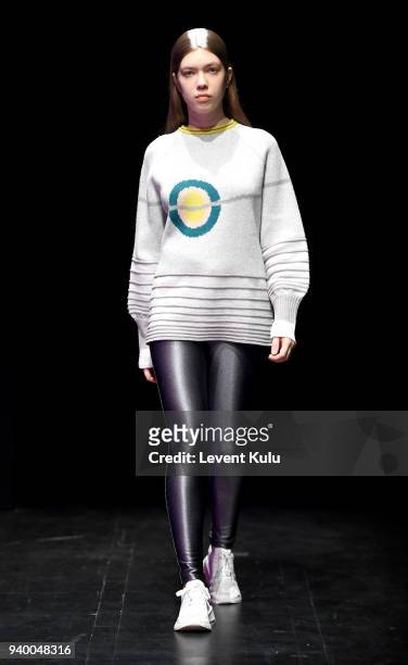 Model walks the runway at the Ipek Arnas show during Mercedes Benz Fashion Week Istanbul at Zorlu Performance Hall on March 30, 2018 in Istanbul,...