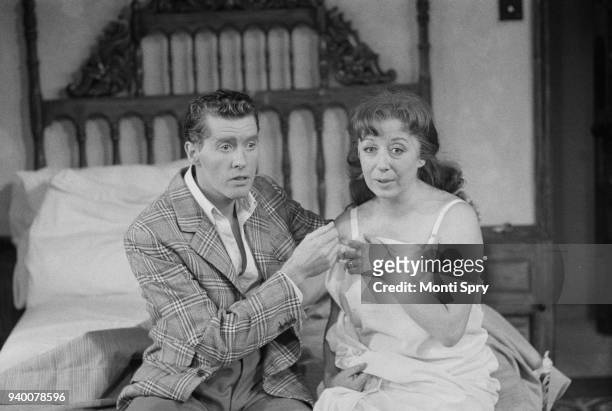 English actor and singer Michael Crawford and actress Frances Cuka during a dress rehearsal for the new comedy 'Same Time, Next Year' at the Prince...
