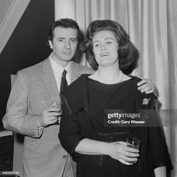 Italian tenor Franco Corelli and Australian soprano Joan Sutherland at a press conference for Corelli in London, 18th May 1966. Corelli will perform...