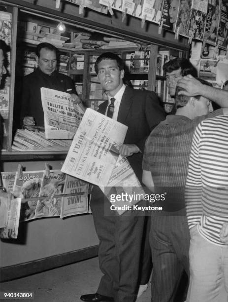 Italian actor Franco Citti with friends in Rome, Italy, after his release from prison for drunken behaviour, 4th June 1962.