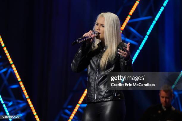 American Idol" contestants continue to vie for their chance at stardom while in the heart of Los Angeles, as the search for Americas next superstar...