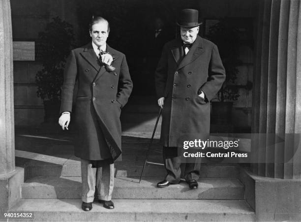 Randolph Churchill , the Conservative candidate for Wavertree in Liverpool, with his father Winston Churchill on the eve of the election, 5th...