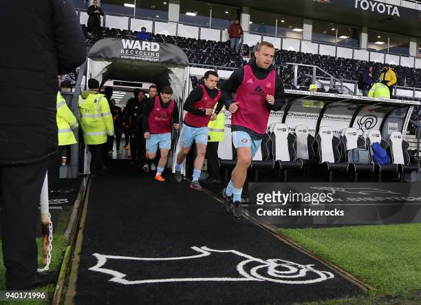 Lee Cattermole of Sunderland runs out for warm up during the Sky Bet Championship match between Derby County and Sunderland at iPro Stadium on March...