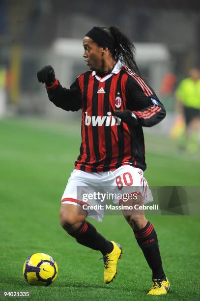 Ronaldinho Ac Milan Photos and Premium High Res Pictures - Getty Images