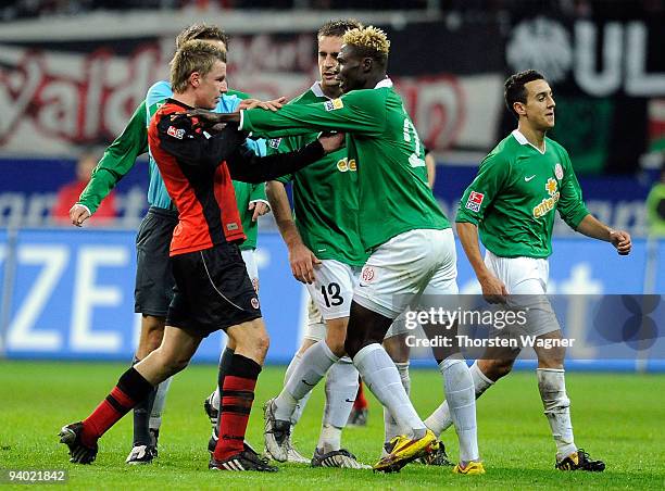 Maik Franz of Frankfurt in action with Aristide Bance of Mainz during the Bundesliga match between Eintracht Frankfurt and FSV Mainz 05 at...