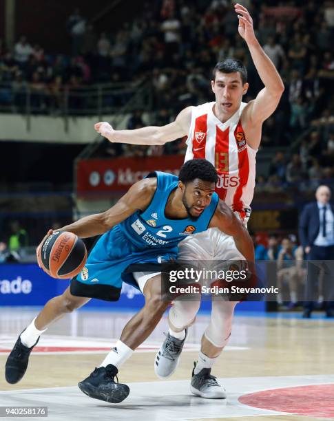 Chasson Randle of Real Madrid in action against Ognjen Dobric of Crvena Zvezda during the 2017/2018 Turkish Airlines EuroLeague Regular Season game...