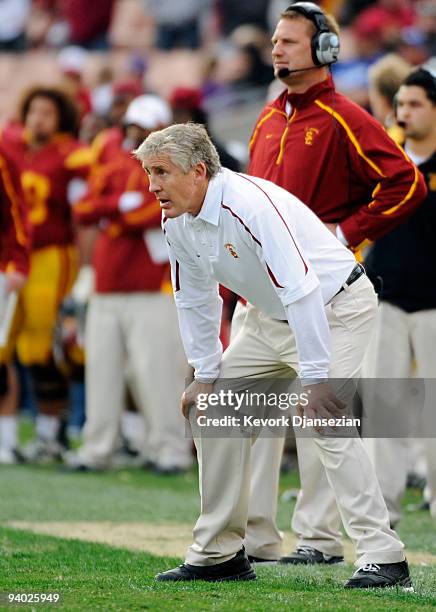 Coach Pete Carroll of the USC Trojans reacts after the Arizona Wildcats scored a touchdown to win, 21-17, during the NCAA college football game at...