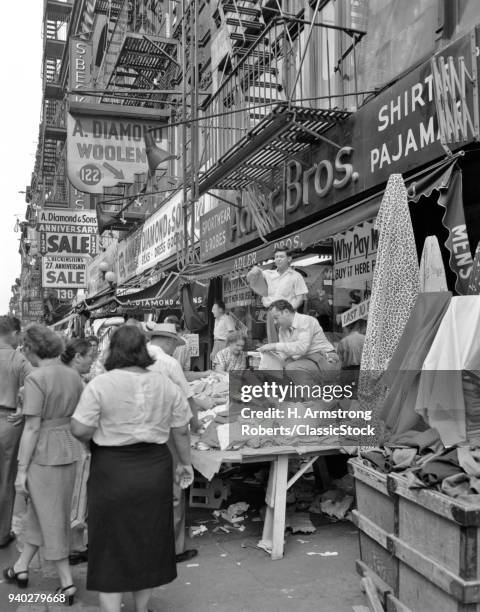 1950s SIDEWALK MERCHANTS LOWER EAST SIDE MANHATTAN NEW YORK CITY NY USA