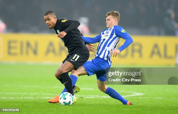 Daniel Didavi of VfL Wolfsburg and Maximilian Mittelstaedt of Hertha BSC during the Bundesliga game between Hertha BSC and VfL Wolfsburg at...