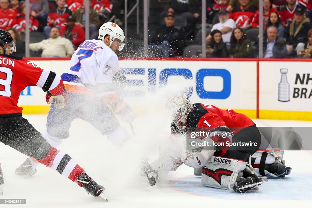 NHL: MAR 31 Islanders at Devils