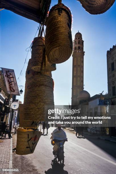 medinah, kairouan, tunisia - チュニジア文化 ストックフォトと画像