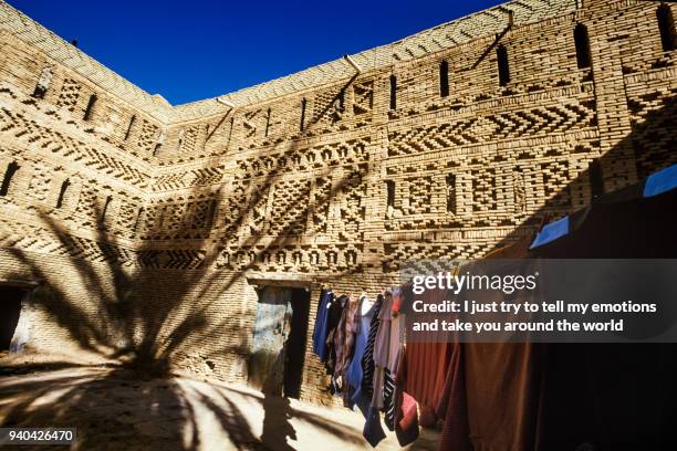 medinah, kairouan, tunisia - チュニジア文化 ストックフォトと画像