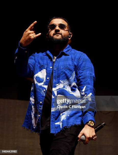 Nav Physique Rapper Nav (Rapper) Photos and Premium High Res Pictures - Getty Images