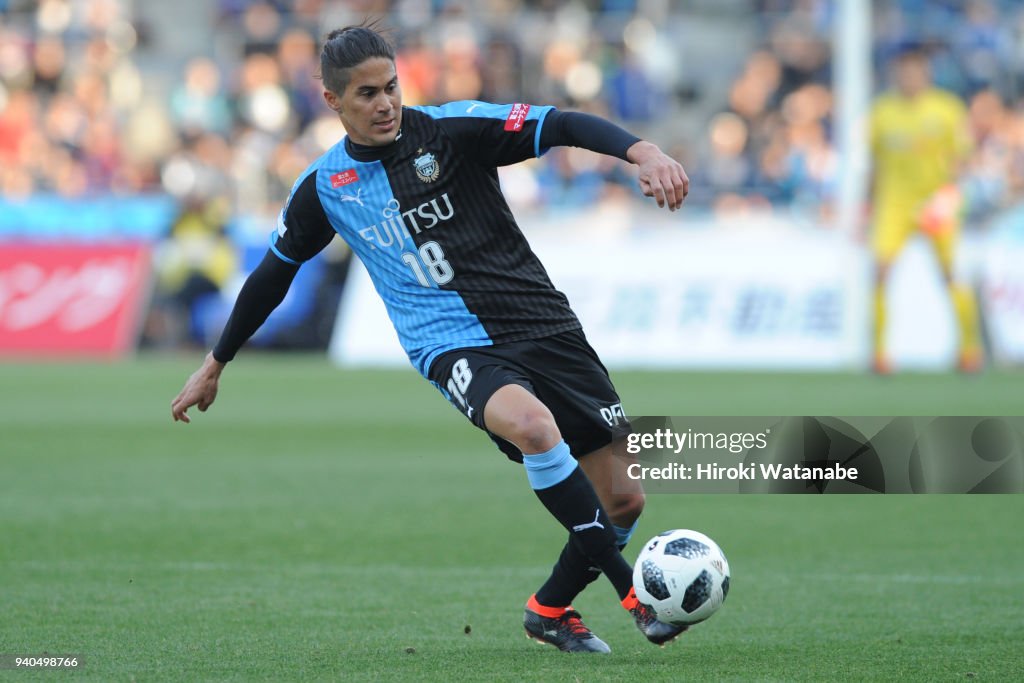 Kawasaki Frontale v Sanfrecce Hiroshima - J.League J1