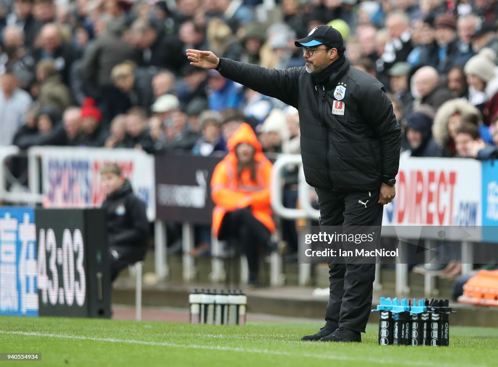 Newcastle United v Huddersfield Town - Premier League