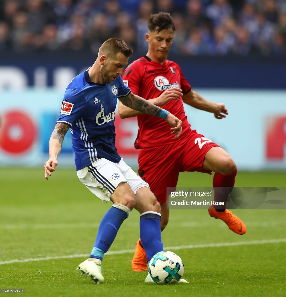 FC Schalke 04 v Sport-Club Freiburg - Bundesliga