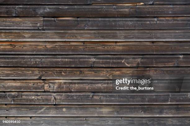 full frame shot of wooden wall - ciboure stock-fotos und bilder