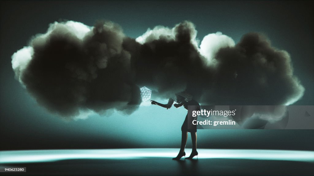 Conceptuele afbeelding van cloud computing zakenvrouw