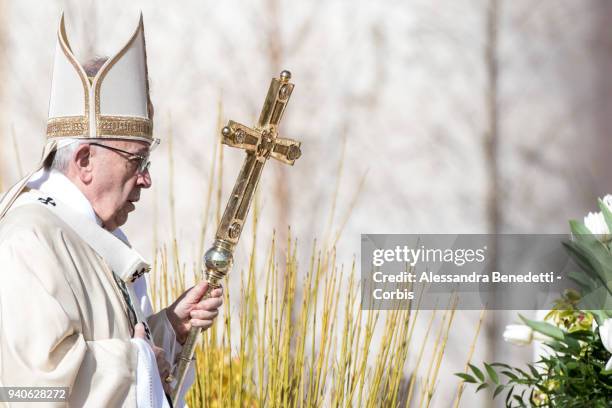 Pope Francis attends the Easter Mass and delivers his Urbi Et Orbi blessing and message to the World in St. Peter's Square on April 1, 2018 in...