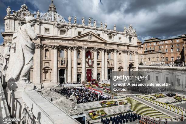 Pope Francis attends the Easter Mass and delivers his Urbi Et Orbi blessing and message to the World in St. Peter's Square on April 1, 2018 in...