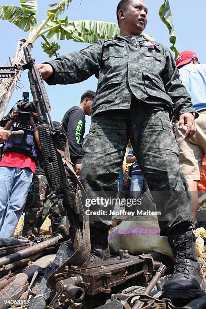 Datu Weapon 65 Datu Hoffer Stock Photos, High-Res Pictures, and Images - Getty Images