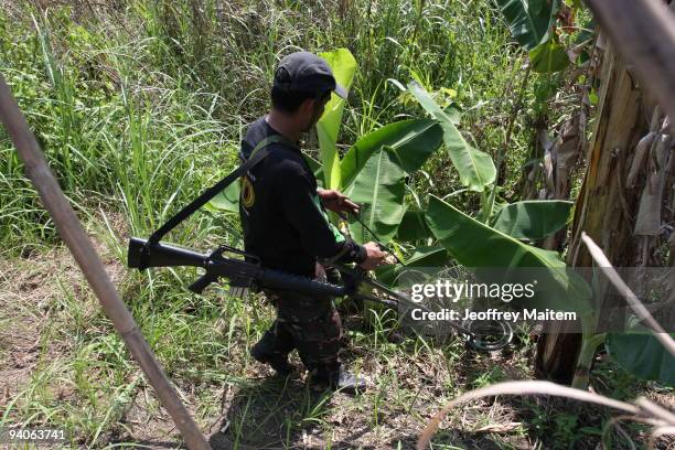 Datu Weapon 65 Datu Hoffer Stock Photos, High-Res Pictures, and Images - Getty Images