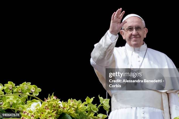 Pope Francis attends the Easter Mass and delivers his Urbi Et Orbi blessing and message to the World in St. Peter's Square on April 1, 2018 in...