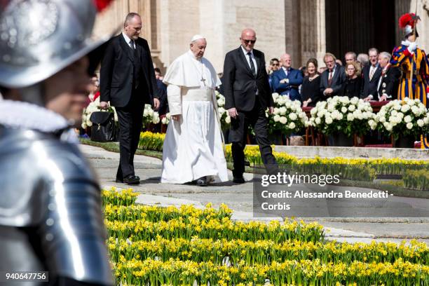 Pope Francis attends the Easter Mass and delivers his Urbi Et Orbi blessing and message to the World in St. Peter's Square on April 1, 2018 in...